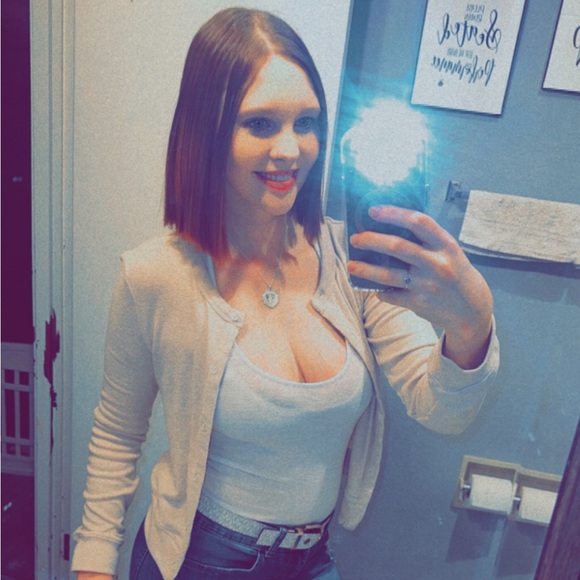 Meet your Posher, Zhiane - Picture 1 of 2